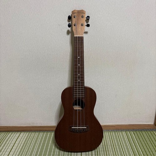 Islander ukulele musical - mc-4,