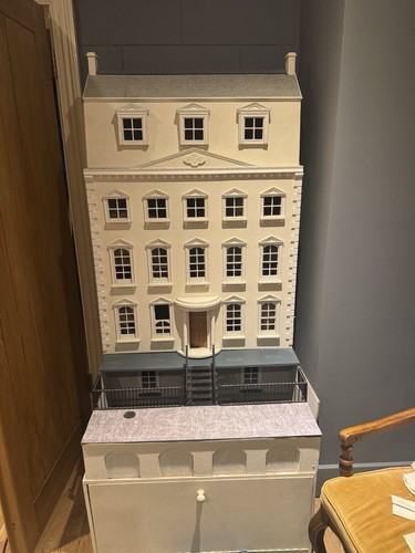 Vintage dolls house - vintage,