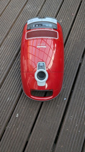 Miele vacuum cleaner - c3, full