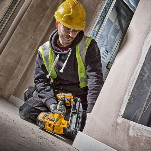 Dewalt dcn660 18v brushless - dewalt, xr