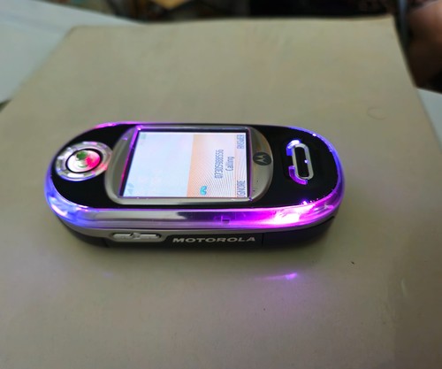 Motorola v80 onyx and platinum - motorola,