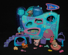 Littlest Pet Shop Playful Paws Pet Daycare Playset inc Accessories & 6 LPS Pets