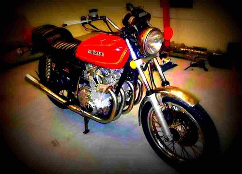 Suzuki 750 1977 - gs, a4