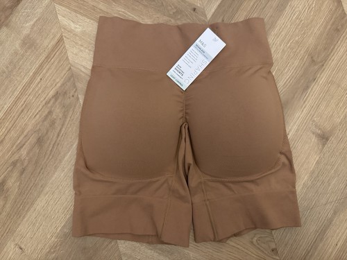 Seamless bum boosting nude - m&s,