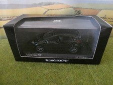 1:43 Minichamps 410081000 Ford Focus ST 2011 Black Met Limited Edition