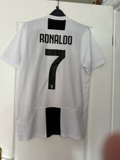 Ronaldo 7 Juventus Home Kit