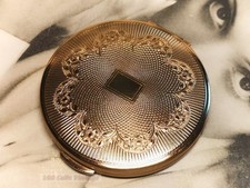 Kigu small art deco gold tone guilloche Vintage Powder Compact: Makeup Mirror