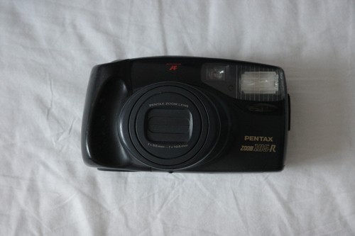 Pentax zoom 105r point shoot - zoom,