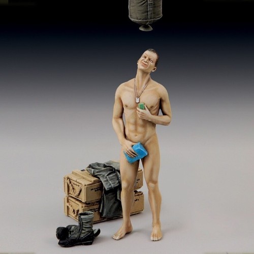 Scale wwii soldier shower - soldier,