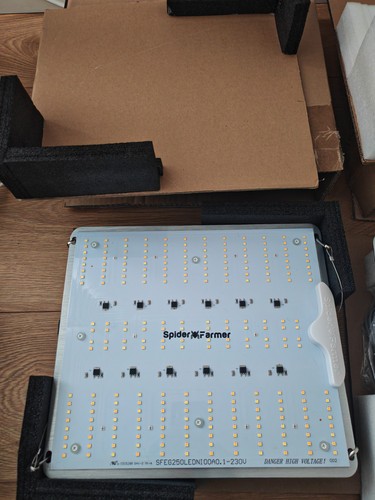 Spiderfarm 1000w full - , spectrum