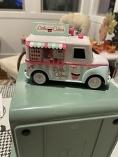 Maxx Action Cup Cake Truck