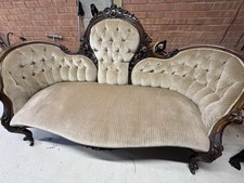 Victorian carved walnut chaise