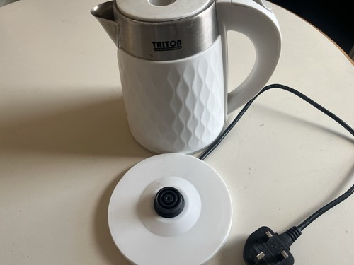 Triton electric kettle - 1.7l,
