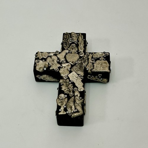 Mexican milagro wood - mexican,