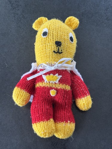 Vintage 1980s hand knitted - hand,