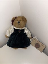 Russ Vintage Collection Christmas Teddy Bear Halley With Dress And Certificate
