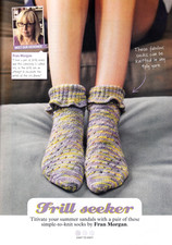 KNITTING PATTERN CHILD ADULT SOCKS 20-23cmfootcirc FRILLY LACY EASY 4PLY SKM M8A