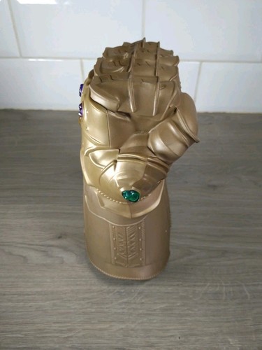 Thanos infinity gauntlet gold - infinity,