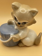 VINTAGE SZEILER STUDIO POTTERY Cartoon CAT KITTEN WITH BLUE BUCKET Hand Painted