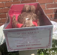 BEAUTIFUL LARGE 25" STEIFF