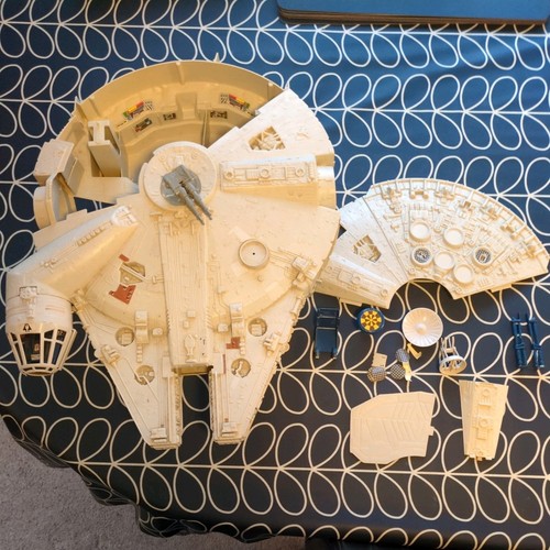 Millennium falcon vintage star - millennium,