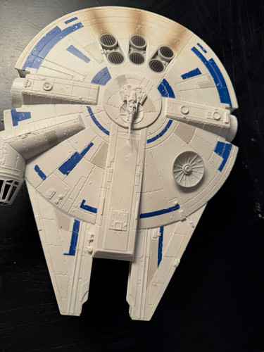 Star wars millennium falcon - wars,