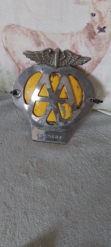 Vintage car badge - , aa