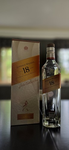 Johnnie walker aged years - johnnie,
