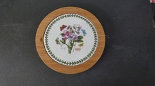 Portmeirion Botanic Garden Sweet Pea Cheese Board & Knife Set. 