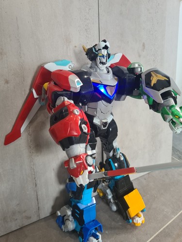 2017 voltron legendary - 2017,