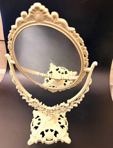 Cream ornate oval - ornate,