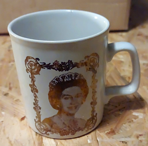 Queen elizabeth silver - queen,
