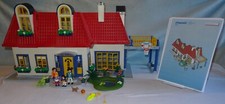 Playmobil Large Suburban /