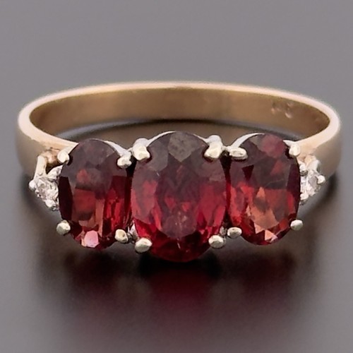 9ct yellow gold garnet - 9ct,