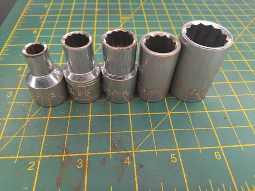 Vintage gordon sockets - , x