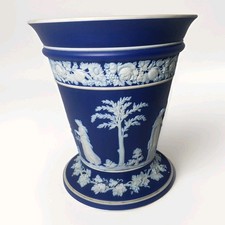 Antique Wedgwood Jasperware 6"