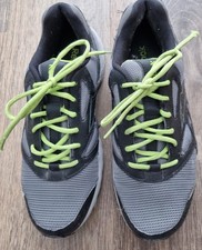 REEBOK MEN'S TRAINERS  SIZE 9