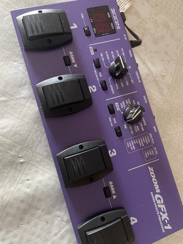 Zoom gfx guitar - zoom,