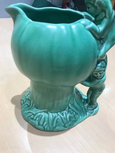 Vintage sylvac 1969 green - vintage,