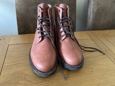 Hunters Leather Boots. Size 8