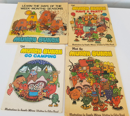 Vintage munch bunch books - bunch,