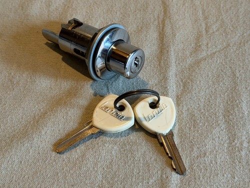 Lancia fulvia coupe boot lock - lancia,