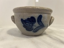 Classic Rowe Pottery Salt