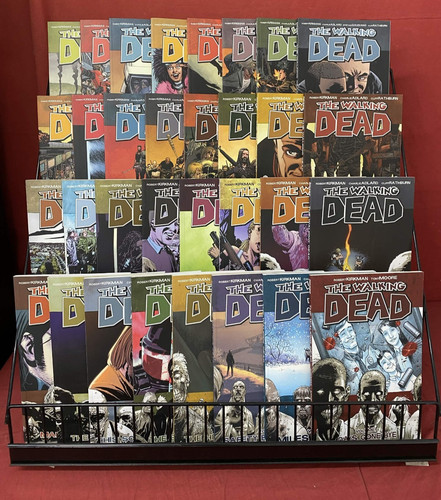 The walking dead - walking, tpb
