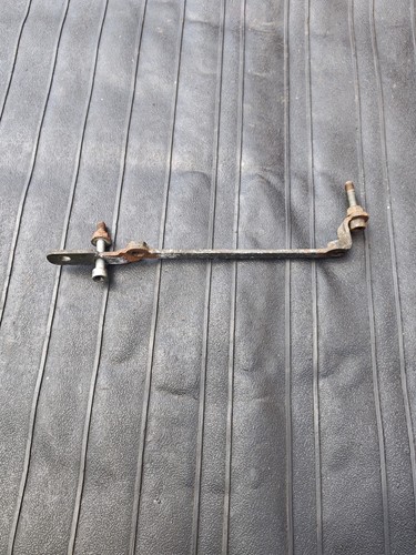 Aprilia sr50r airbox bracket - aprilia,