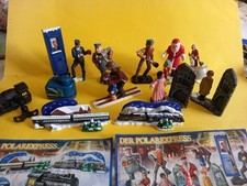 Full Set Of Kinder Polar Express Figures From 2004 Train Conductor Boy On Skis