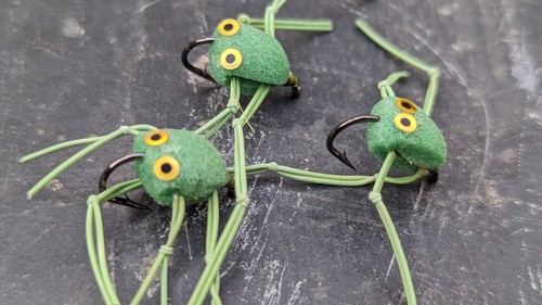 Urban carp zigs green frog - urban,