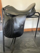 Albion Style Dressage Saddle 17.5" M With Flair Flocking