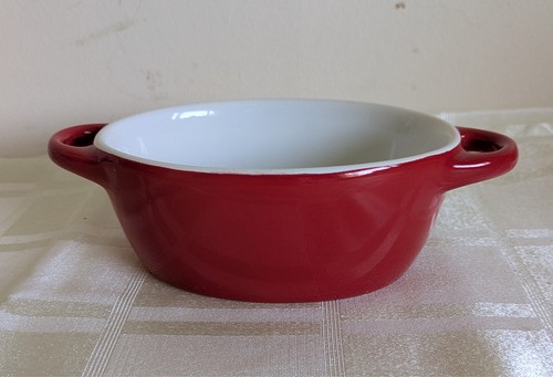 Red ceramic individual - red,