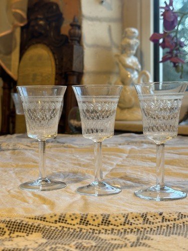 Vintage lady hamilton - vintage, etched